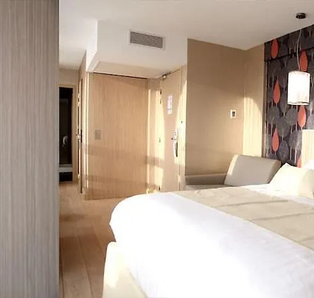 Western Premier Why 4* Lille
