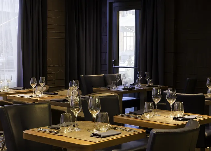 Western Premier Why Szálloda