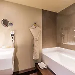 ベスト ウエスタン プレミア ホワイ リール