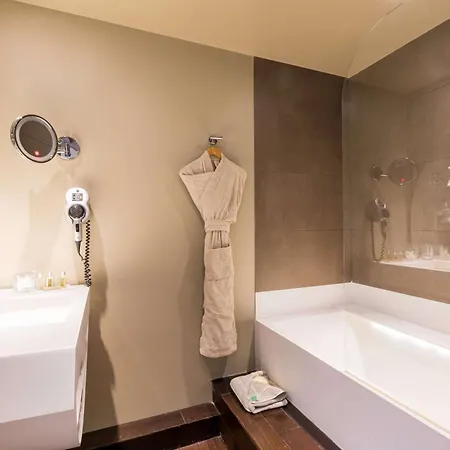 ベスト ウエスタン プレミア ホワイ リール