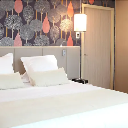 Western Premier Why 4* Lille