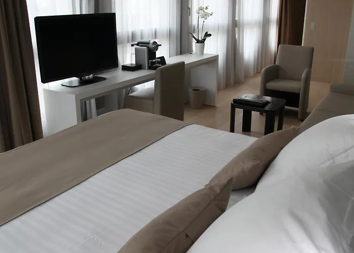 Hotel Western Premier Why